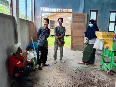 Kunjungan Kelompok Tani Mandiri Jaya Desa ALahair Timur Ke Kelompok Tani Tunas Jaya Desa Banglas