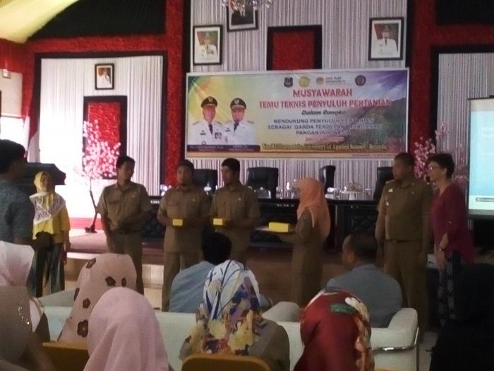 Kabupaten Enrekang Mengembangkan Sekolah Lapang Digital, Sebuah Alternative Penyuluhan Pertanian Di Masa Pandemic Covid-19