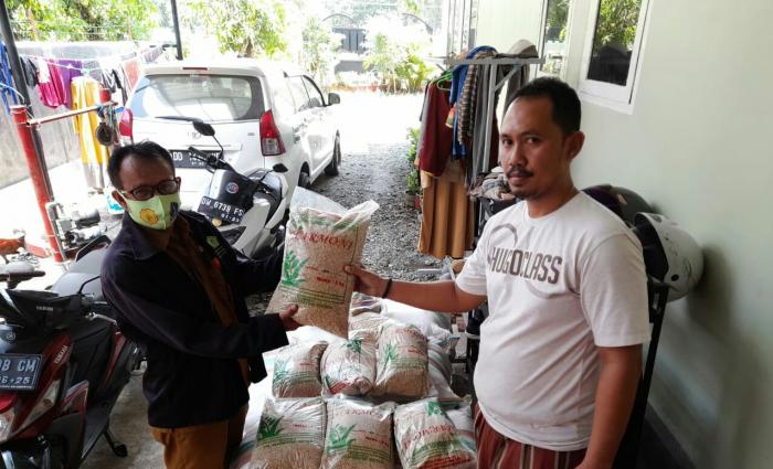 Sistem Penyaluran Benih Padi Di Kecamatan Awangpone