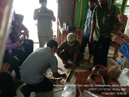 Pemberdayaan Petani Dalam Pemasyarakatan  Pht  (p4) Di Poktan Tani Jaya,  Desa Gedangdowo Kecamatan Jepon Kabupaten Blora