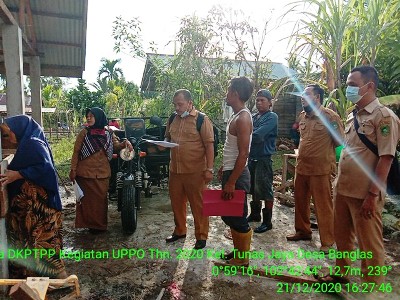 KUNJUNGAN KEPALA DINAS KE KELOMPOK TUNAS JAYA