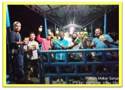 Penyerahan Bantuan Benih Sayuran Di Kelompok Tani Mekar Sanjay