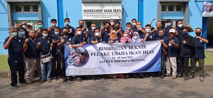 Pokdakan Mina Guppy Barokah Ikuti Bimbingan Teknis Pelaku Usaha Ikan Hias